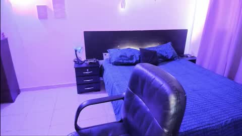 lovely   online show from January 14, 2026, 8:58 pm