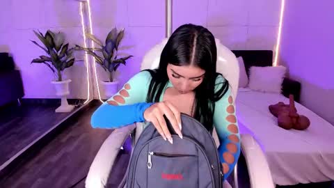 Snapshot of lovelyeyesx chatting on November 28, 2025, 5:37 pm Lovely online show from November 28, 2025, 5:37 pm