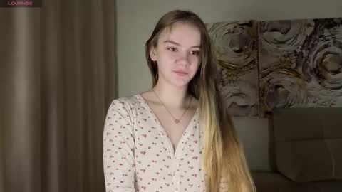 lovelygracee online show from November 17, 2025, 2:45 pm