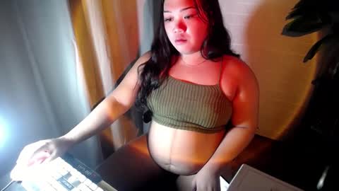 Snapshot of lovelyhot_christinexx chatting on March 7, 2025, 1:53 am Christine online show from March 7, 2025, 1:53 am