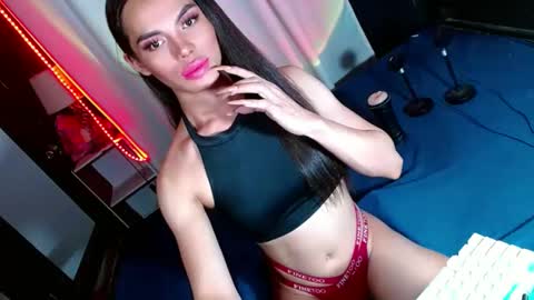 lovelymiss_shyna11 online show from January 6, 2025, 11:51 am
