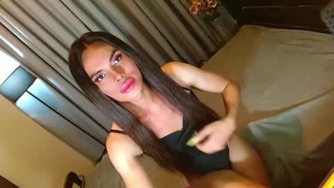 lovelymiss_shyna11 online show from January 22, 2025, 6:31 pm