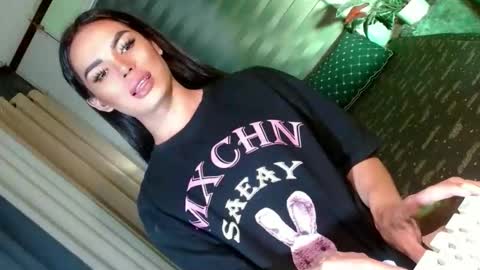 lovelymiss_shyna11 online show from February 18, 2026, 9:38 am