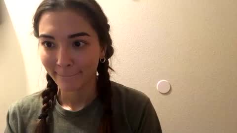 Queen Aria  online show from December 17, 2024, 10:22 pm