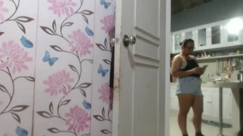 Angelquey online show from February 18, 2025, 2:38 am