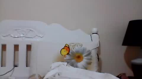 Angelquey online show from October 24, 2025, 8:27 pm