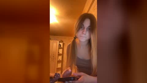 Snapshot of lovelysilk_63 chatting on December 16, 2025, 8:47 pm ELA online show from December 16, 2025, 8:47 pm