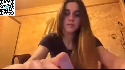 Snapshot of lovelysilk_63 chatting on April 18, 2026, 7:58 pm ELA online show from April 18, 2026, 7:58 pm