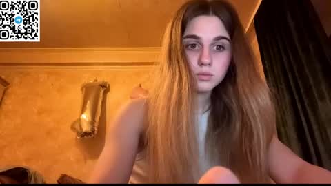 Snapshot of lovelysilk_63 chatting on May 20, 2026, 6:36 pm ELA online show from May 20, 2026, 6:36 pm