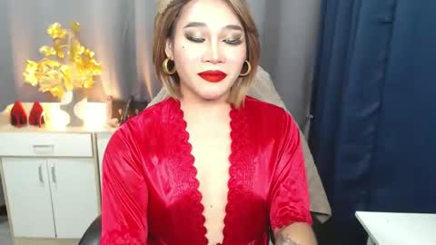 STWEET LINA online show from January 27, 2025, 2:13 pm