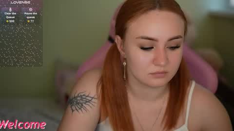 Snapshot of lovelyybell chatting on November 12, 2025, 9:10 am B E L L online show from November 12, 2025, 9:10 am