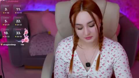 Snapshot of lovelyybell chatting on May 16, 2026, 6:43 am B E L L online show from May 16, 2026, 6:43 am