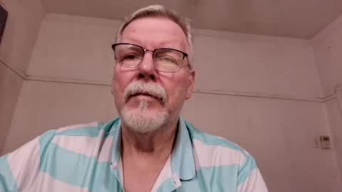 Snapshot of lovemysmallcockbear chatting on July 21, 2026, 5:37 pm Sanipass online show from July 21, 2026, 5:37 pm
