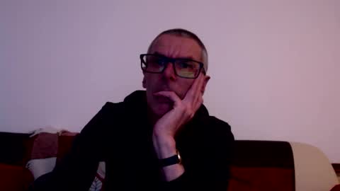 Snapshot of lovepvclate40s chatting on October 25, 2025, 4:24 pm lovepvcearly50s online show from October 25, 2025, 4:24 pm