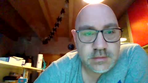 Snapshot of lover010983 chatting on March 11, 2025, 5:49 am lover010983 online show from March 11, 2025, 5:49 am