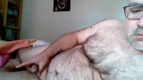 lover010983 online show from April 24, 2026, 6:27 am