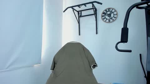 Snapshot of lover_fitnessboy chatting on January 20, 2025, 1:32 pm kevin online show from January 20, 2025, 1:32 pm