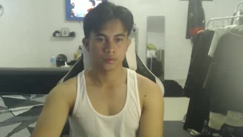 loverboyph04 online show from December 22, 2025, 5:37 am