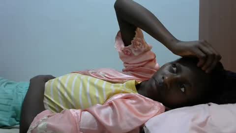 lovergal222 online show from February 4, 2025, 7:40 am