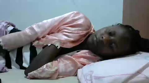 lovergal222 online show from February 8, 2025, 5:29 am