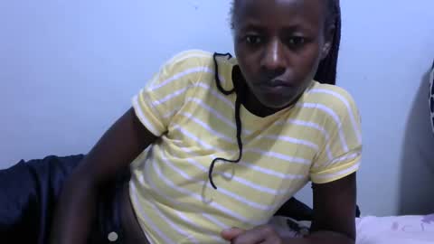 lovergal222 online show from February 15, 2025, 7:39 pm