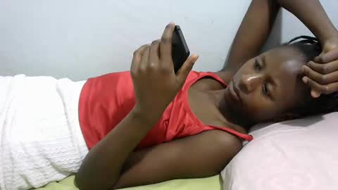 lovergal222 online show from February 20, 2025, 9:09 pm