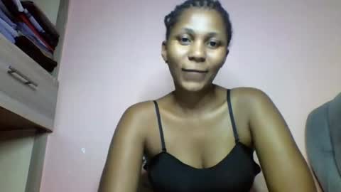lovergal257 online show from April 4, 2026, 5:32 pm