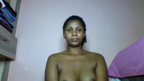 lovergal257 online show from May 17, 2026, 4:58 pm