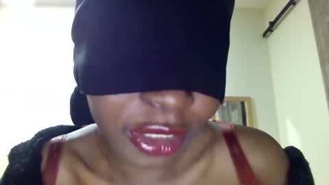 lovergirl2115 online show from January 6, 2026, 2:04 am