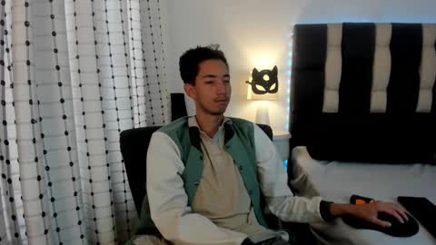 Snapshot of loverisu chatting on December 21, 2025, 7:21 pm loverisu online show from December 21, 2025, 7:21 pm