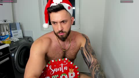 Snapshot of lovermike_ chatting on December 26, 2024, 12:03 am Mike online show from December 26, 2024, 12:03 am