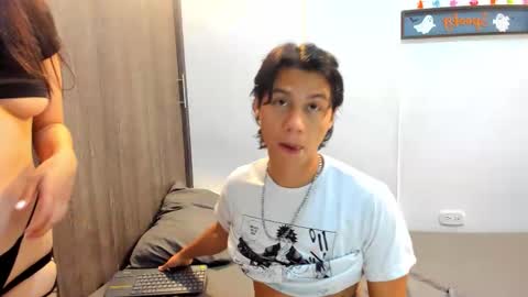 Lovers Clover X online show from September 20, 2025, 11:39 pm