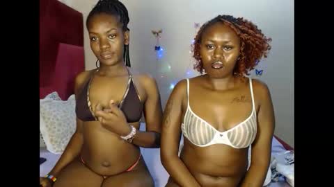 Snapshot of lovers_echo chatting on November 12, 2025, 5:02 pm lovers_echo online show from November 12, 2025, 5:02 pm