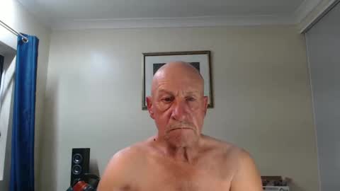 Snapshot of lovesblackazz chatting on December 31, 2024, 11:09 am Lovesblackazz online show from December 31, 2024, 11:09 am