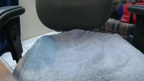 Snapshot of lovesblackazz chatting on February 5, 2025, 1:04 am Lovesblackazz online show from February 5, 2025, 1:04 am