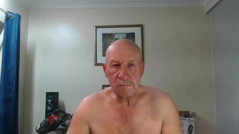 Snapshot of lovesblackazz chatting on February 16, 2025, 6:54 am Lovesblackazz online show from February 16, 2025, 6:54 am