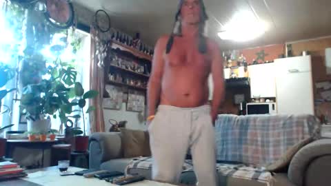 aaron online show from November 3, 2025, 1:34 pm