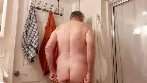 Snapshot of lovetobeseen9 chatting on October 2, 2025, 12:45 pm Lovetobeseen9 online show from October 2, 2025, 12:45 pm