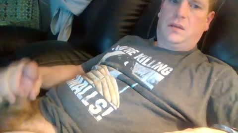 lovetocum37 online show from March 5, 2025, 4:24 am