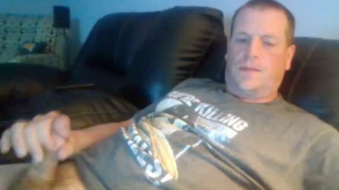 Snapshot of lovetocum37 chatting on May 11, 2026, 12:05 am lovetocum37 online show from May 11, 2026, 12:05 am