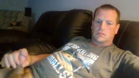 Snapshot of lovetocum37 chatting on May 18, 2026, 2:07 am lovetocum37 online show from May 18, 2026, 2:07 am