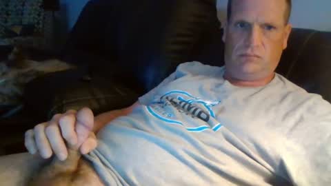 Snapshot of lovetocum37 chatting on May 29, 2026, 4:10 am lovetocum37 online show from May 29, 2026, 4:10 am