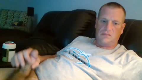 Snapshot of lovetocum37 chatting on June 11, 2026, 2:22 am lovetocum37 online show from June 11, 2026, 2:22 am