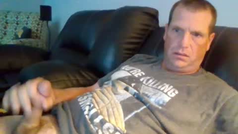 Snapshot of lovetocum37 chatting on July 18, 2026, 12:42 pm lovetocum37 online show from July 18, 2026, 12:42 pm