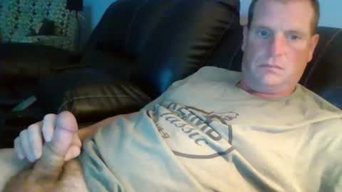 Snapshot of lovetocum37 chatting on August 7, 2026, 2:13 am lovetocum37 online show from August 7, 2026, 2:13 am