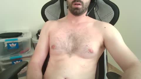 lovetojiz933 online show from February 3, 2026, 6:57 pm