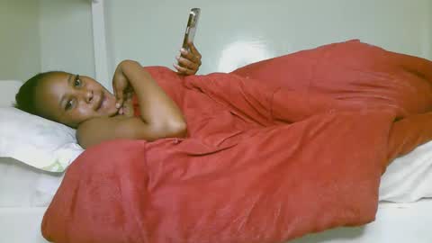 Snapshot of lovewin254 chatting on February 6, 2026, 8:18 am Love Win online show from February 6, 2026, 8:18 am