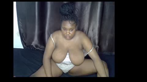 loveytiana online show from December 3, 2025, 1:35 am