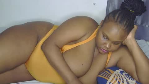 Snapshot of loveytiana chatting on April 23, 2026, 1:46 pm loveytiana online show from April 23, 2026, 1:46 pm
