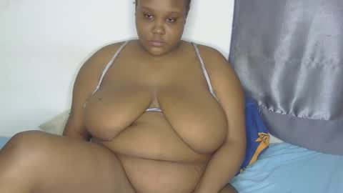 Snapshot of loveytiana chatting on April 29, 2026, 4:11 pm loveytiana online show from April 29, 2026, 4:11 pm